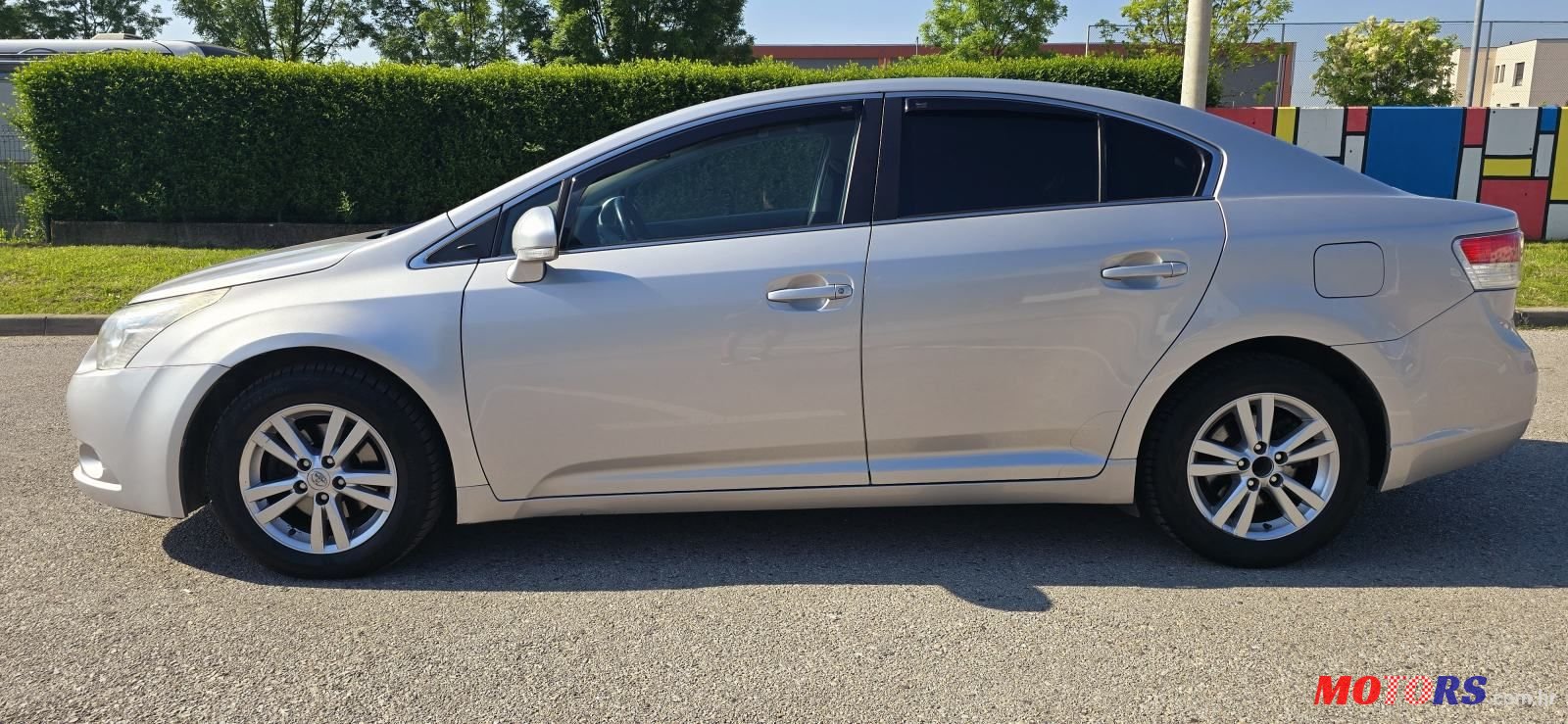 2012' Toyota Avensis 2,0 D-4D Sol photo #2