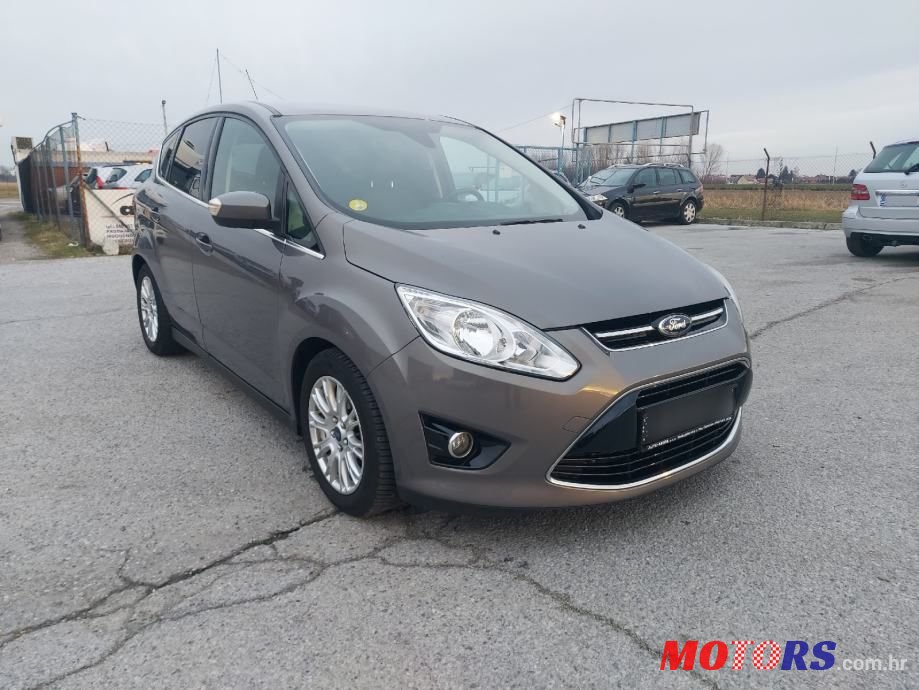 2015' Ford C-MAX Titanium photo #1