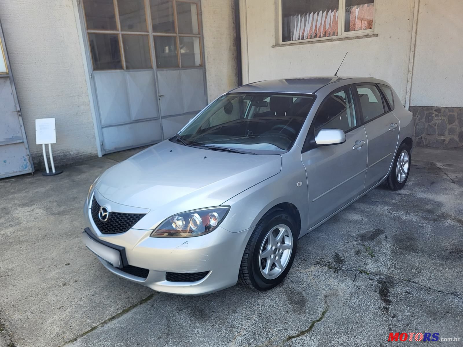 2004' Mazda 3 Sport 1,4 I Te photo #1