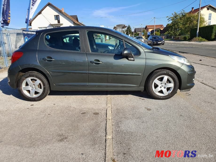 2007' Peugeot 207 1,4 16V photo #3