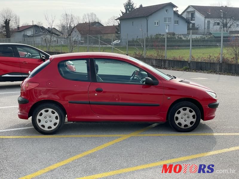 2005' Peugeot 206 photo #4