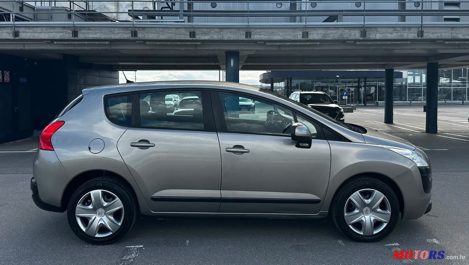 2010' Peugeot 3008 1,6 Hdi photo #4