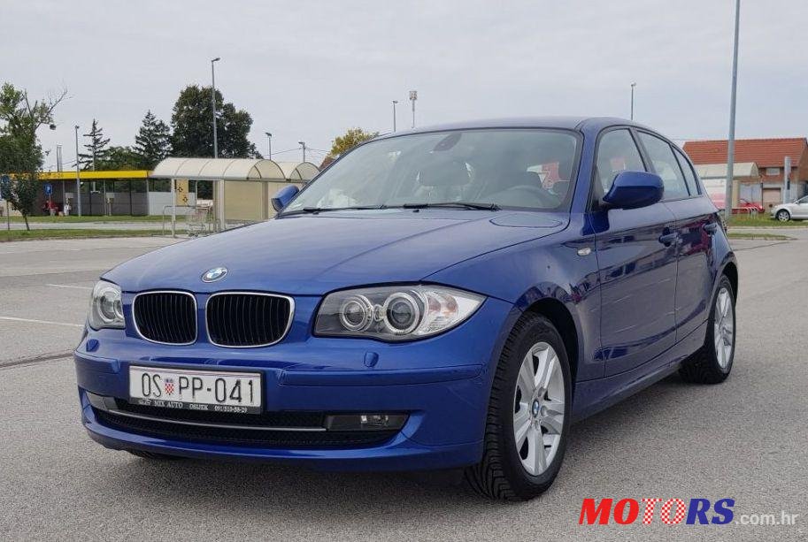 2010' BMW Serija 1 118D Sport photo #2