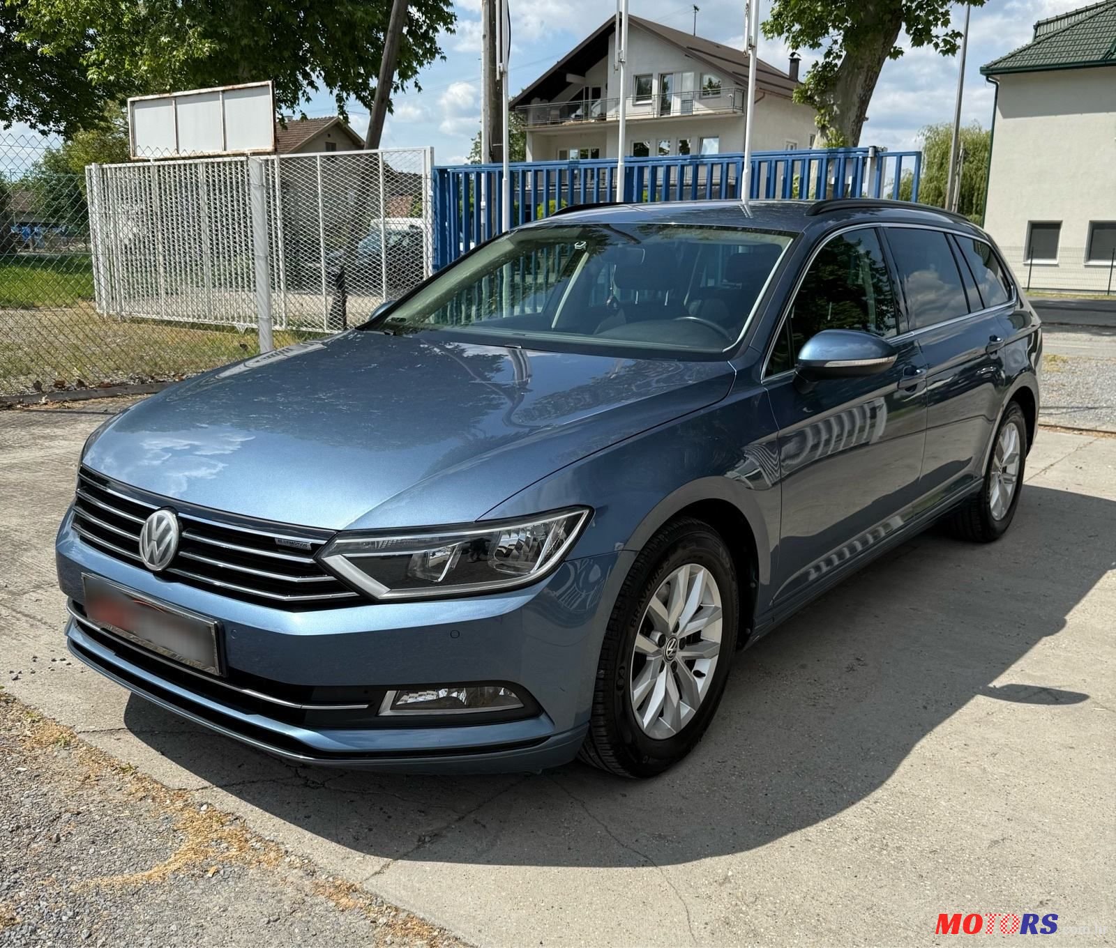 2015' Volkswagen Passat Variant photo #1