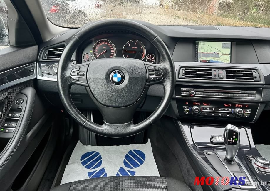 2012' BMW Serija 5 520D 135Kw photo #2