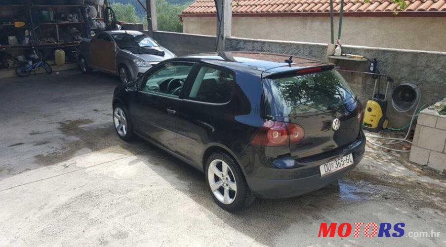 2005' Volkswagen Golf V 1,9 Tdi photo #1