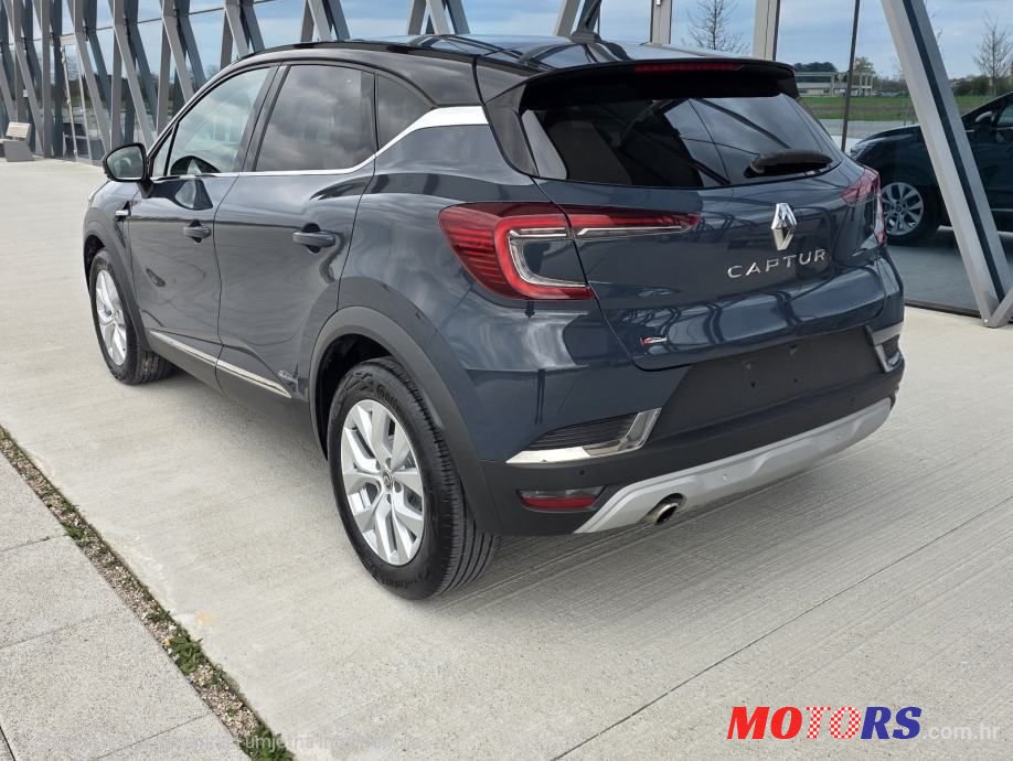 2020' Renault Captur Tce photo #3