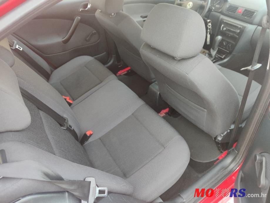 2009' Skoda Octavia photo #6