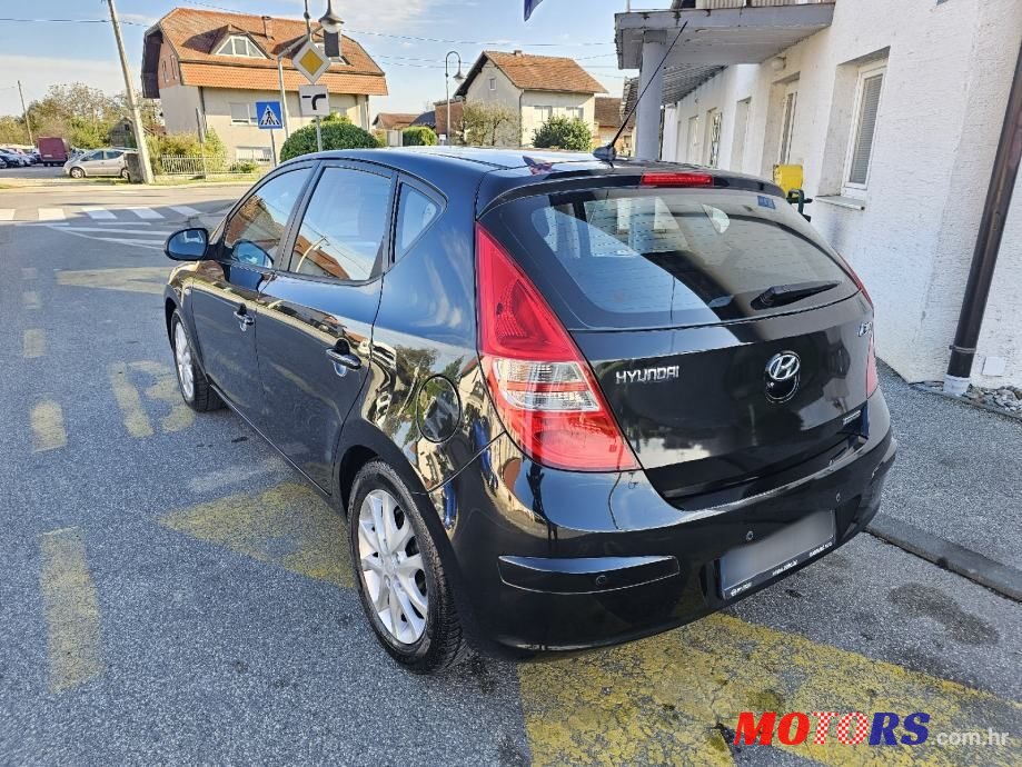 2008' Hyundai i30 photo #4