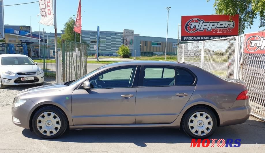 2011' Skoda Superb 1,6 Tdi photo #3
