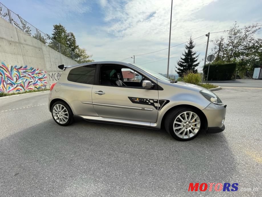 2008' Renault Clio Sport photo #3
