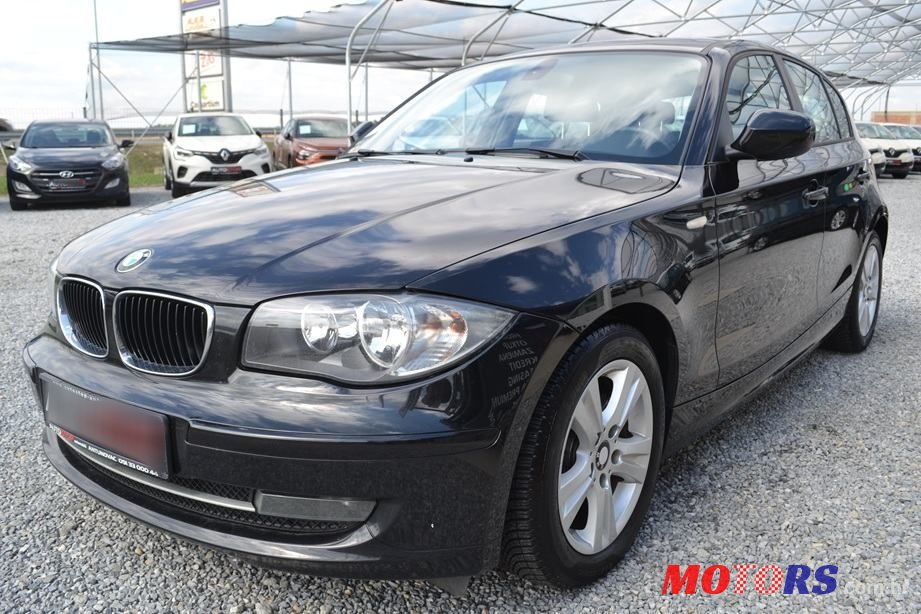 2011' BMW Serija 1 118D photo #1