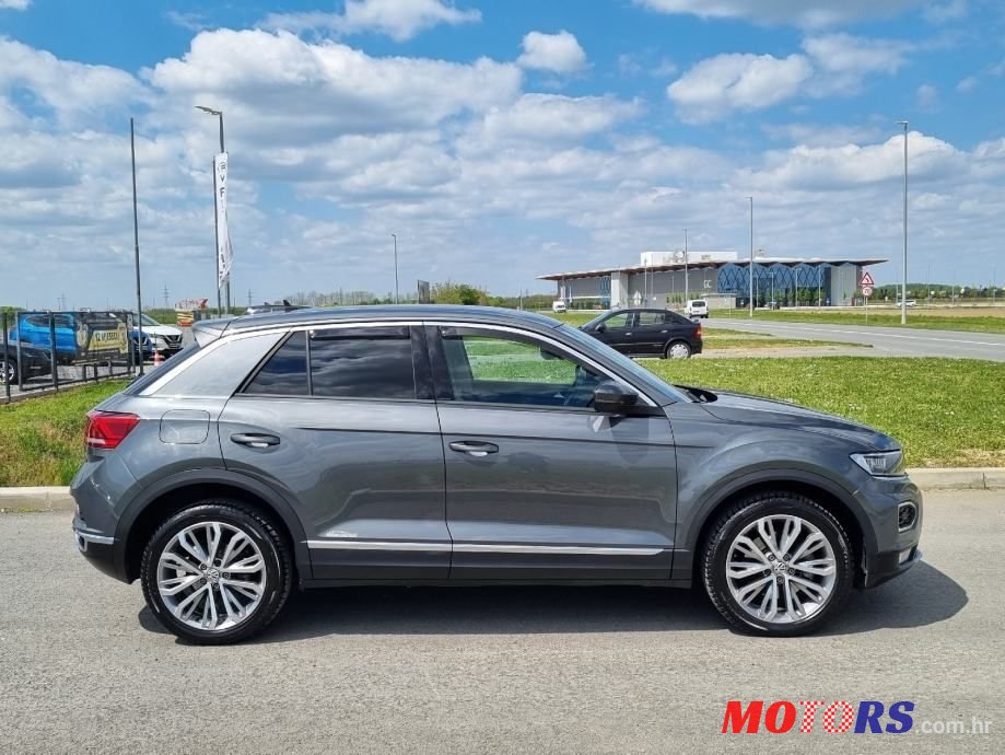 2018' Volkswagen T-Roc photo #5