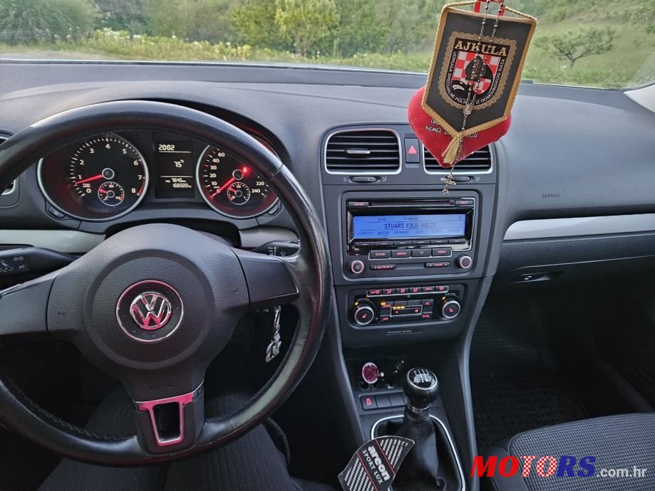 2011' Volkswagen Golf VI 1,2 Tsi photo #4