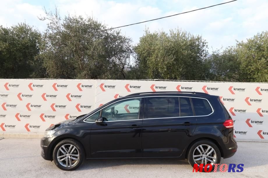 2017' Volkswagen Touran 2,0 Tdi photo #3