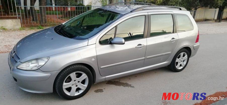 2003' Peugeot 307 Sw photo #3