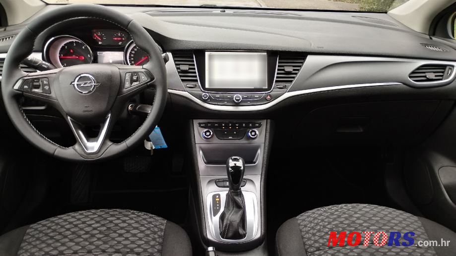 2018' Opel Astra Karavan photo #5