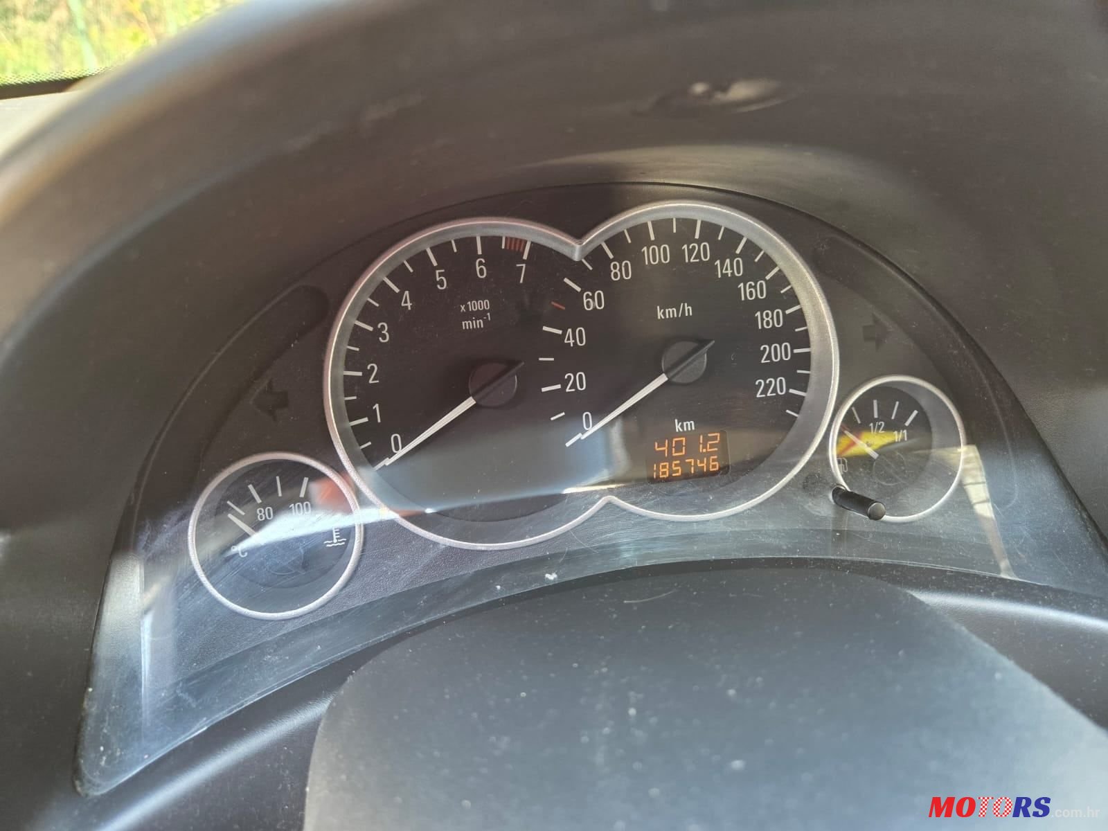 2005' Opel Corsa 1,2 16V photo #1