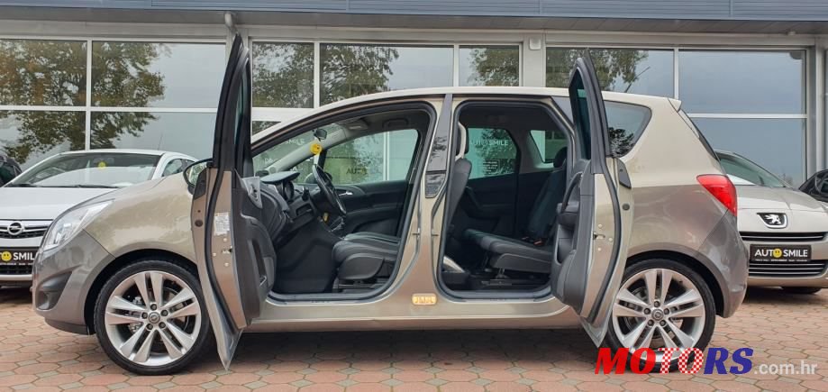 2010' Opel Meriva 1,4 Turbo photo #3