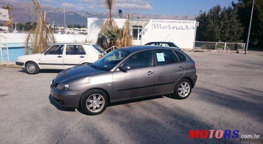 2003' SEAT Ibiza Sport 1,4 16V photo #1