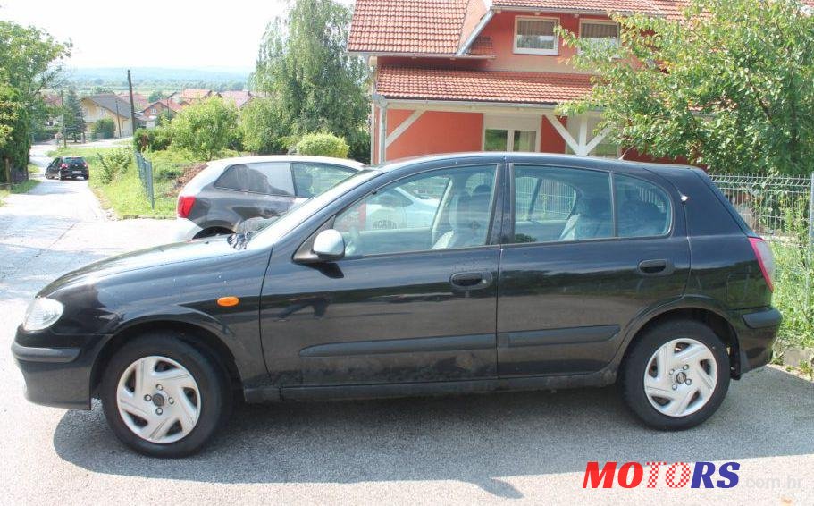 2001' Nissan Almera 1,5 16V photo #1