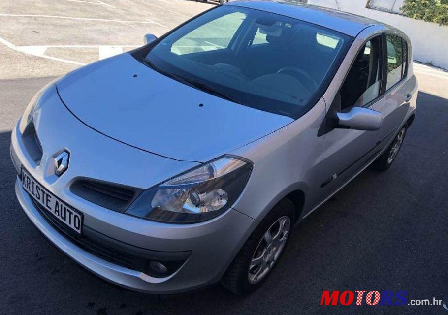 2006' Renault Clio 1,5 Dci photo #1