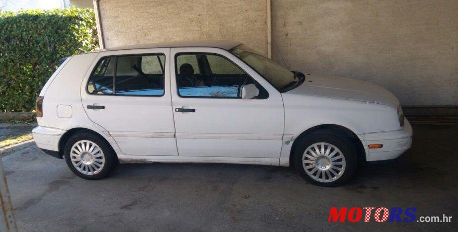 1997' Volkswagen Golf III Cl photo #2
