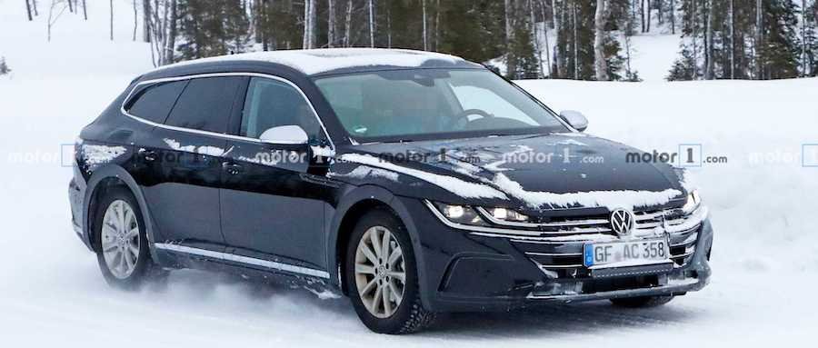 2021 VW Arteon Wagon Spied Flaunting Its Long Roof