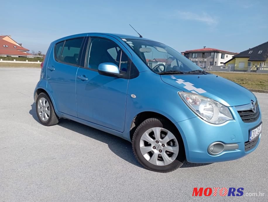 2010' Opel Agila 1,0 photo #3