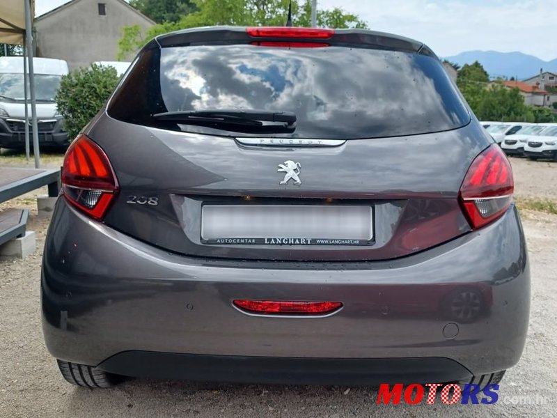 2019' Peugeot 208 1,2 Puretech photo #4