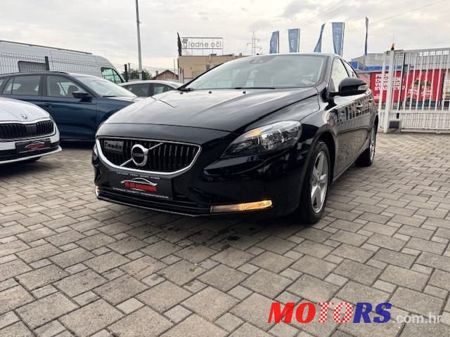 2018' Volvo V40 V40 D2 photo #1