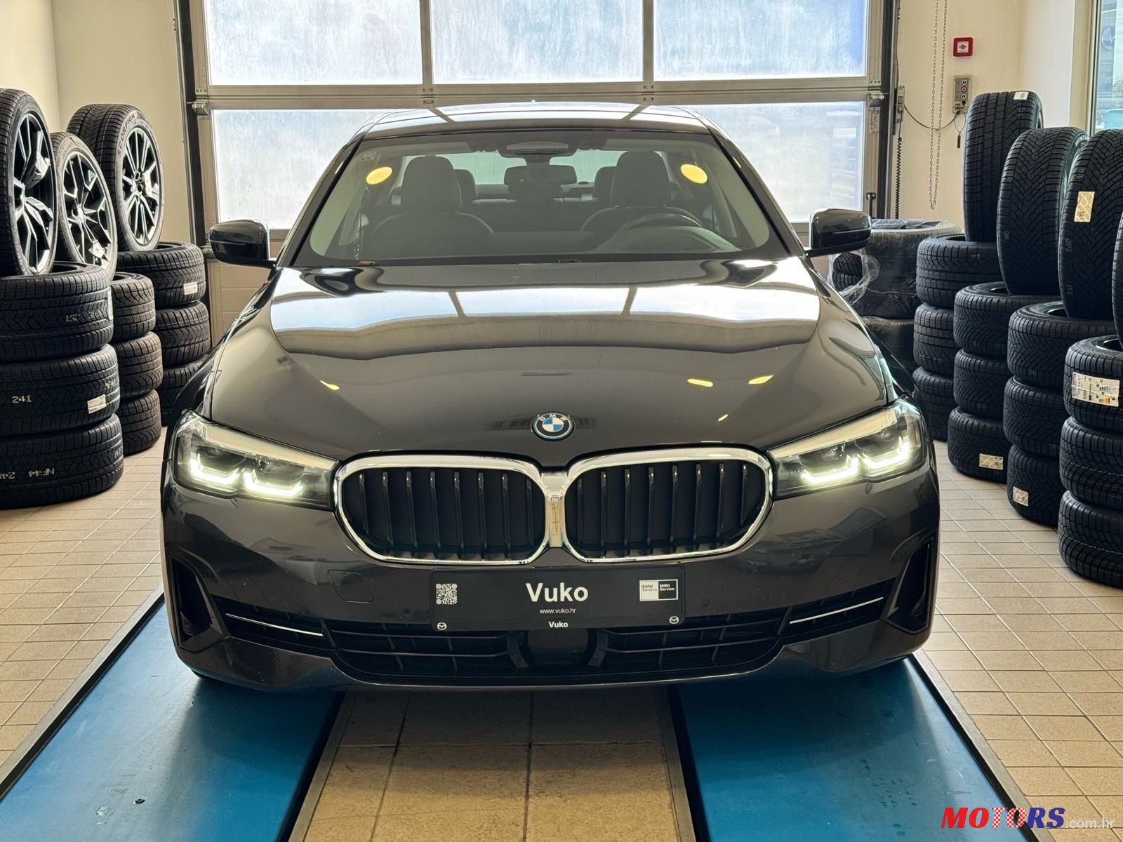 2022' BMW Serija 5 530E photo #2