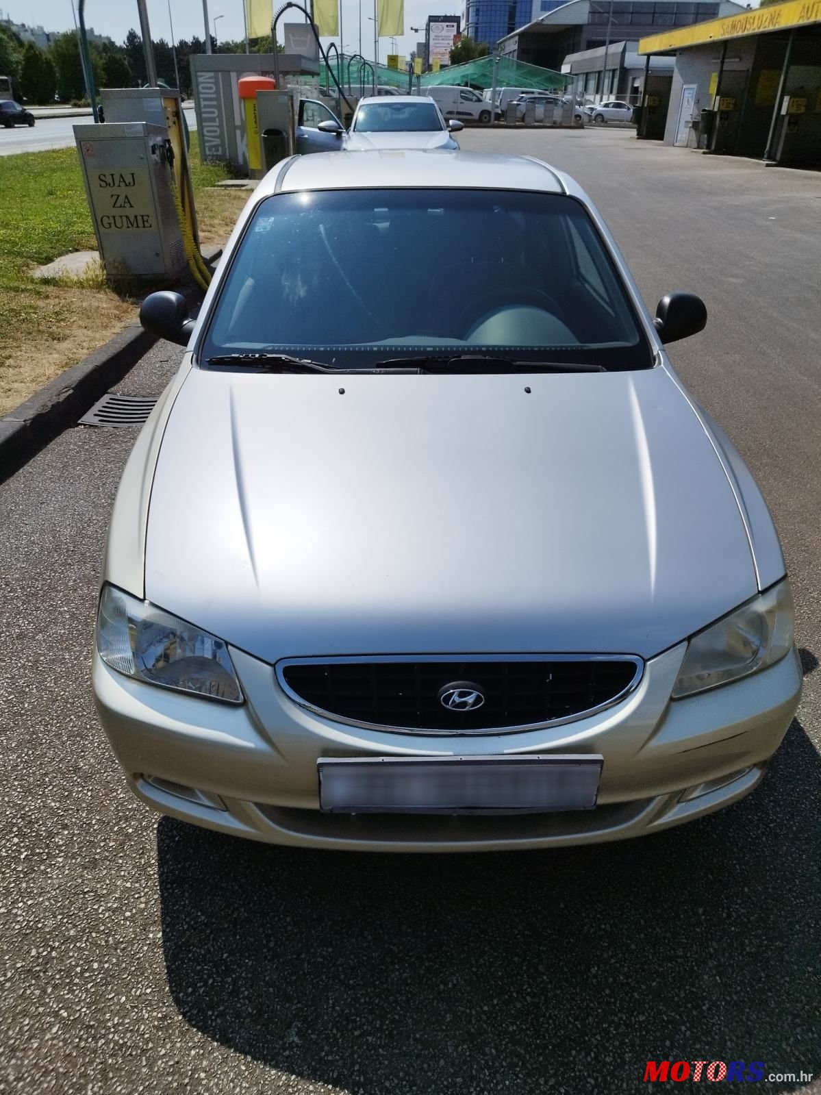 2002' Hyundai Accent 1,3 photo #2