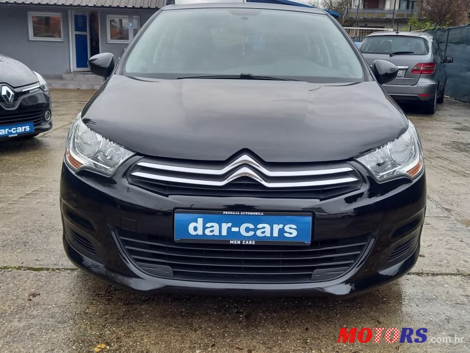 2011' Citroen C4 photo #4