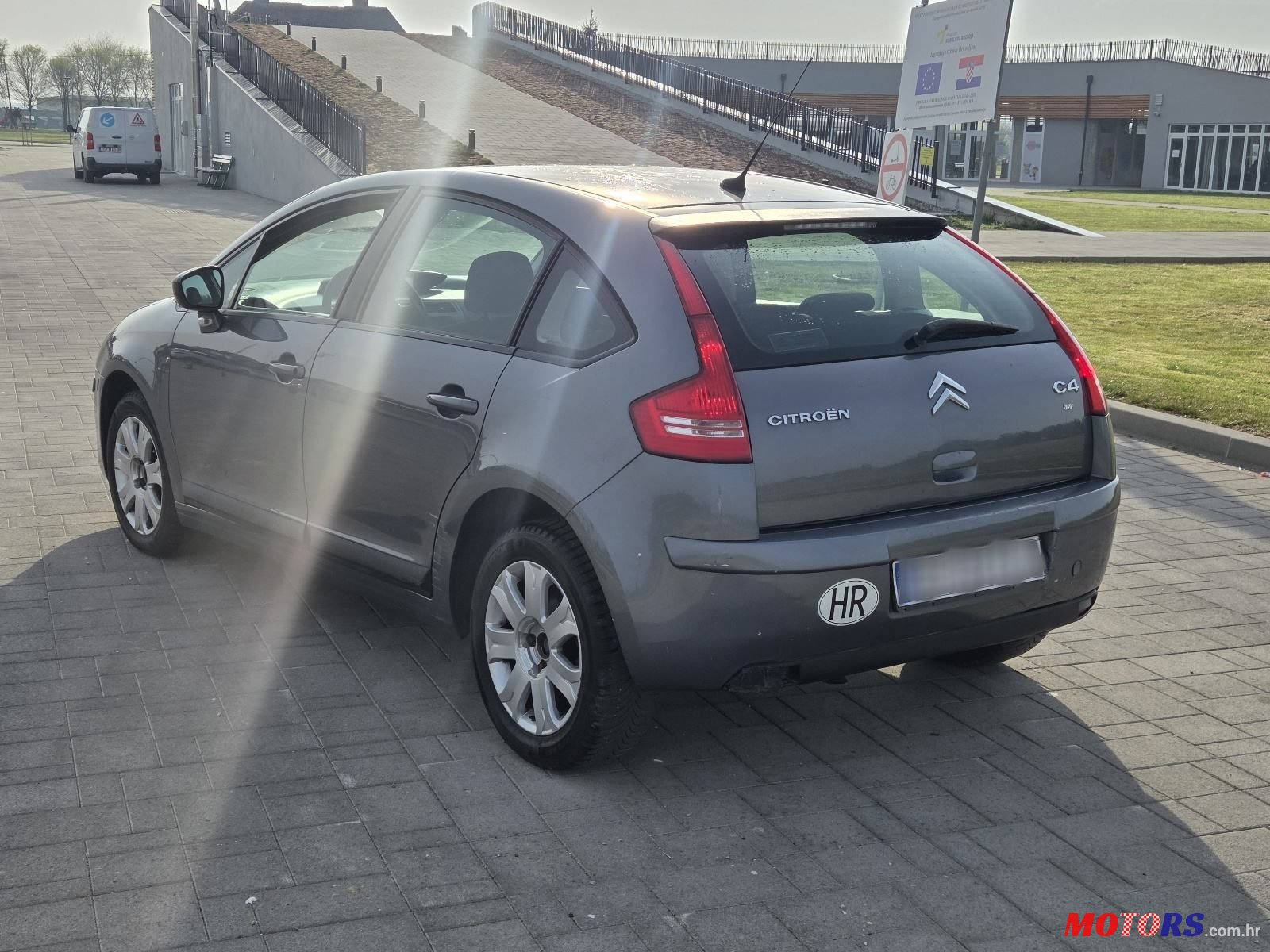 2010' Citroen C4 1,6 Hdi photo #5