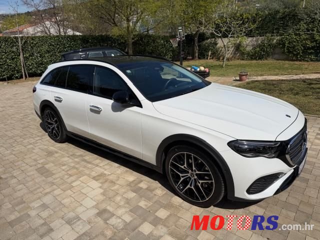 2024' Mercedes-Benz E-Klasa T-Model photo #1