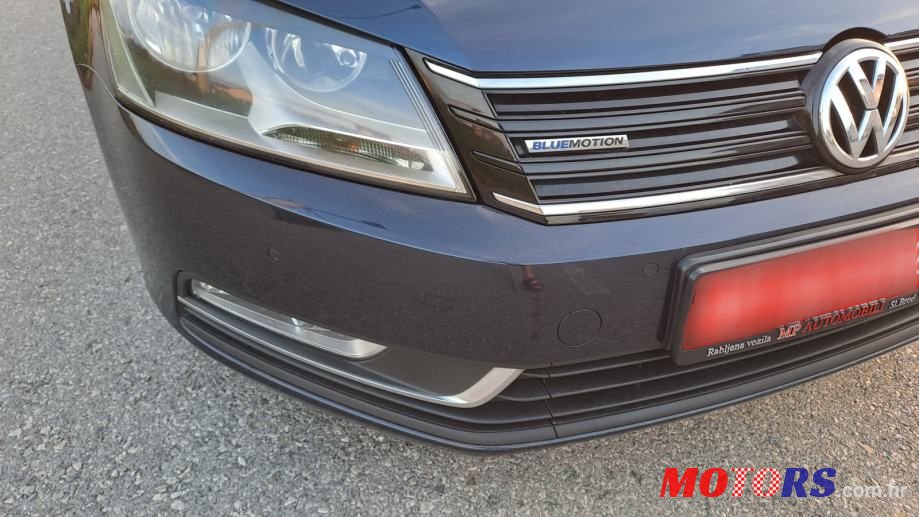 2013' Volkswagen Passat Variant photo #4