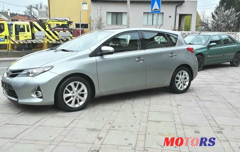2014' Toyota Auris 1,4 D-4D photo #1