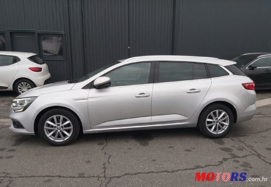 2017' Renault Megane Grandtour photo #3