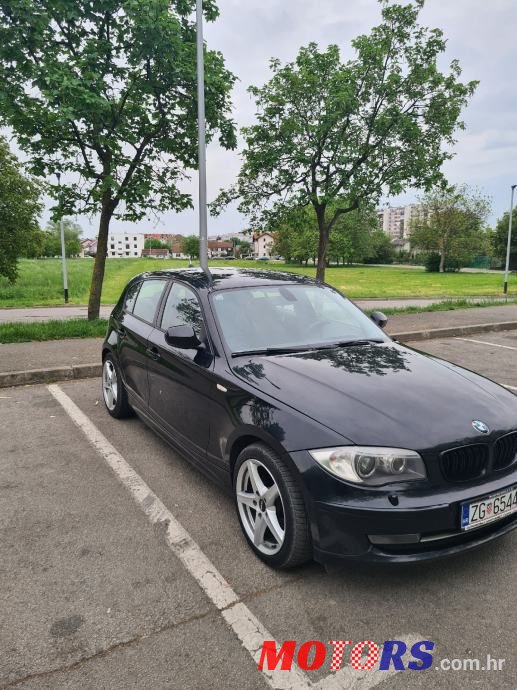 2011' BMW Serija 1 116D photo #3