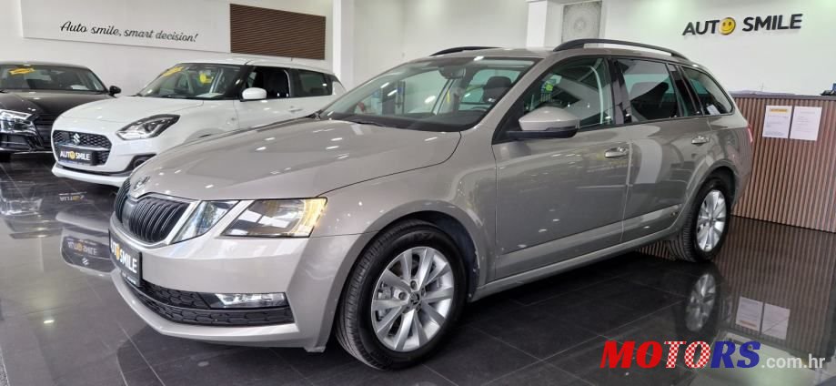 2018' Skoda Octavia Combi photo #1