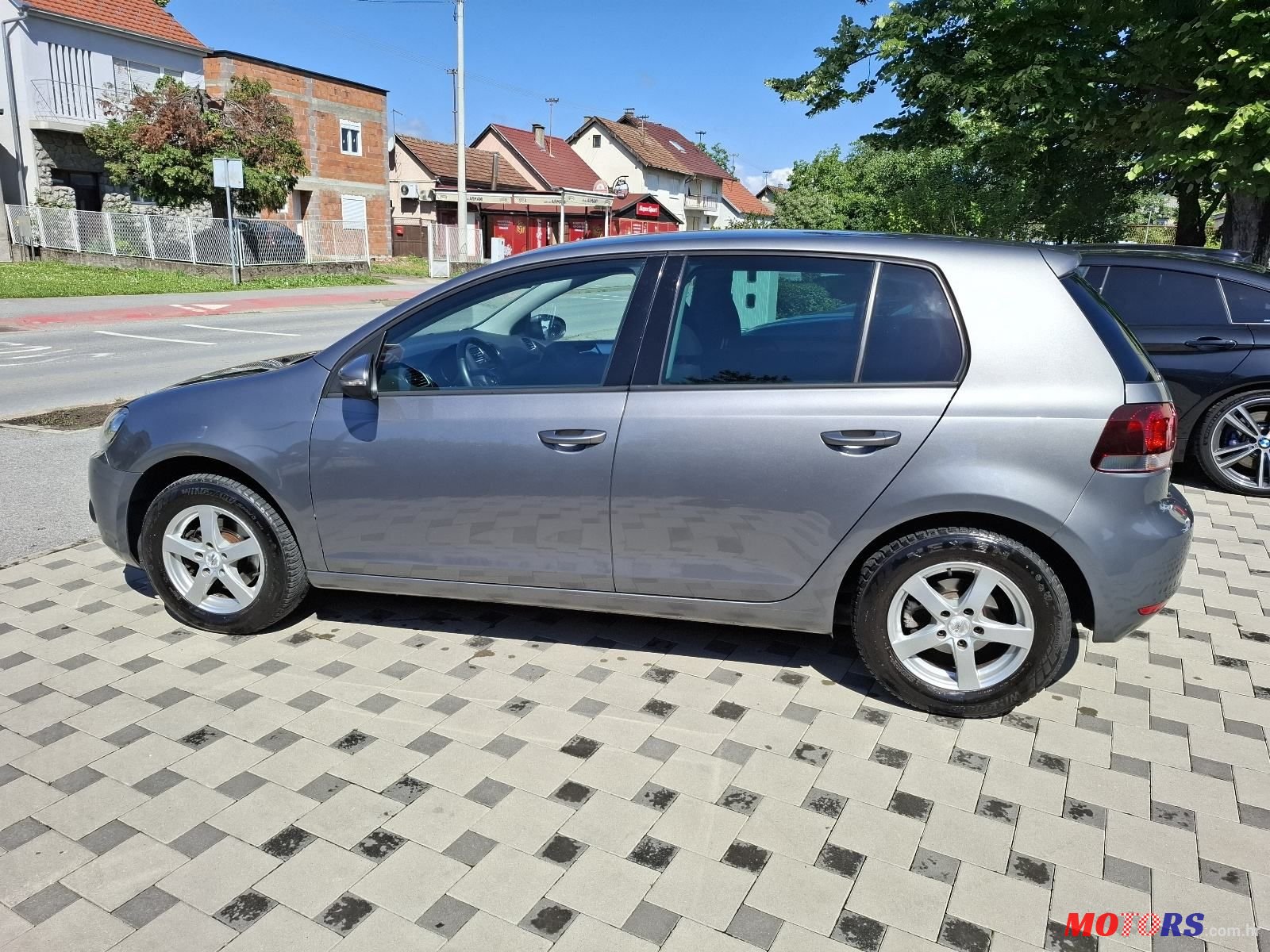 2010' Volkswagen Golf VI 1,6 Tdi photo #4