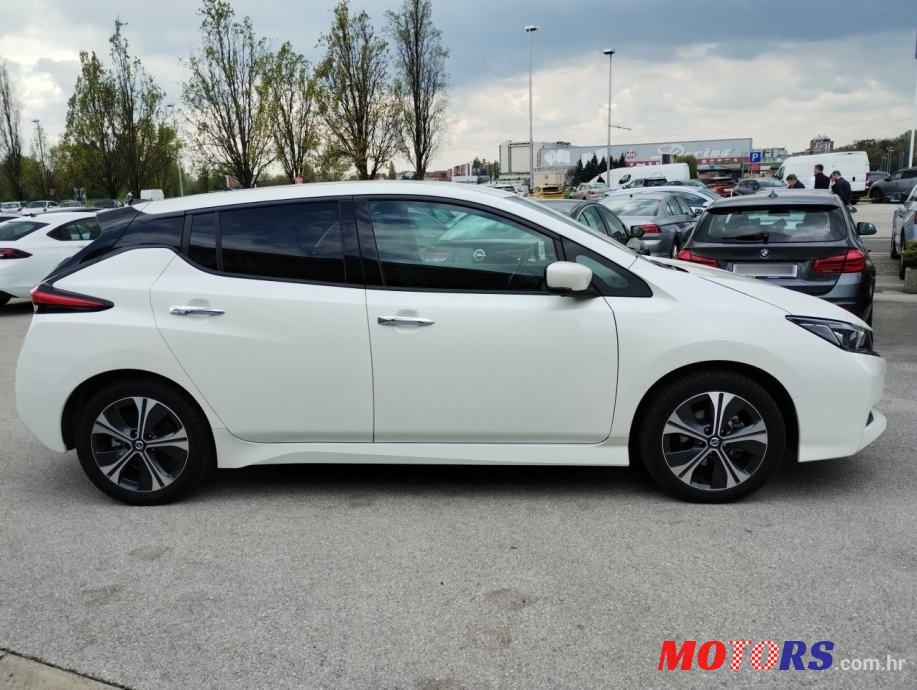 2020' Nissan Leaf Elektro 39 Kwh N-Connecta photo #5