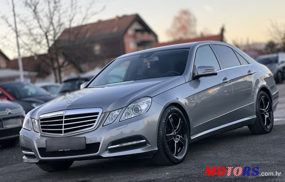 2010' Mercedes-Benz E-Klasa 220 Cdi photo #2