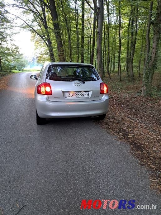 2007' Toyota Auris Sport photo #6