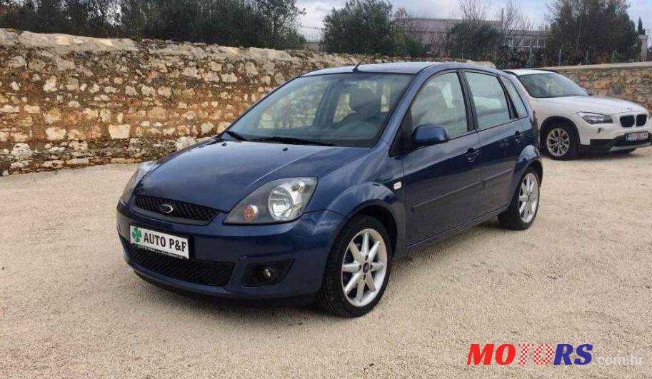 2007' Ford Fiesta photo #3