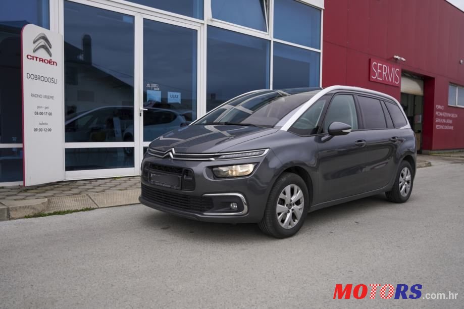 2016' Citroen C4 Grand Picasso photo #1