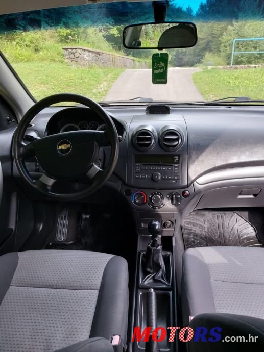 2009' Chevrolet Aveo photo #5