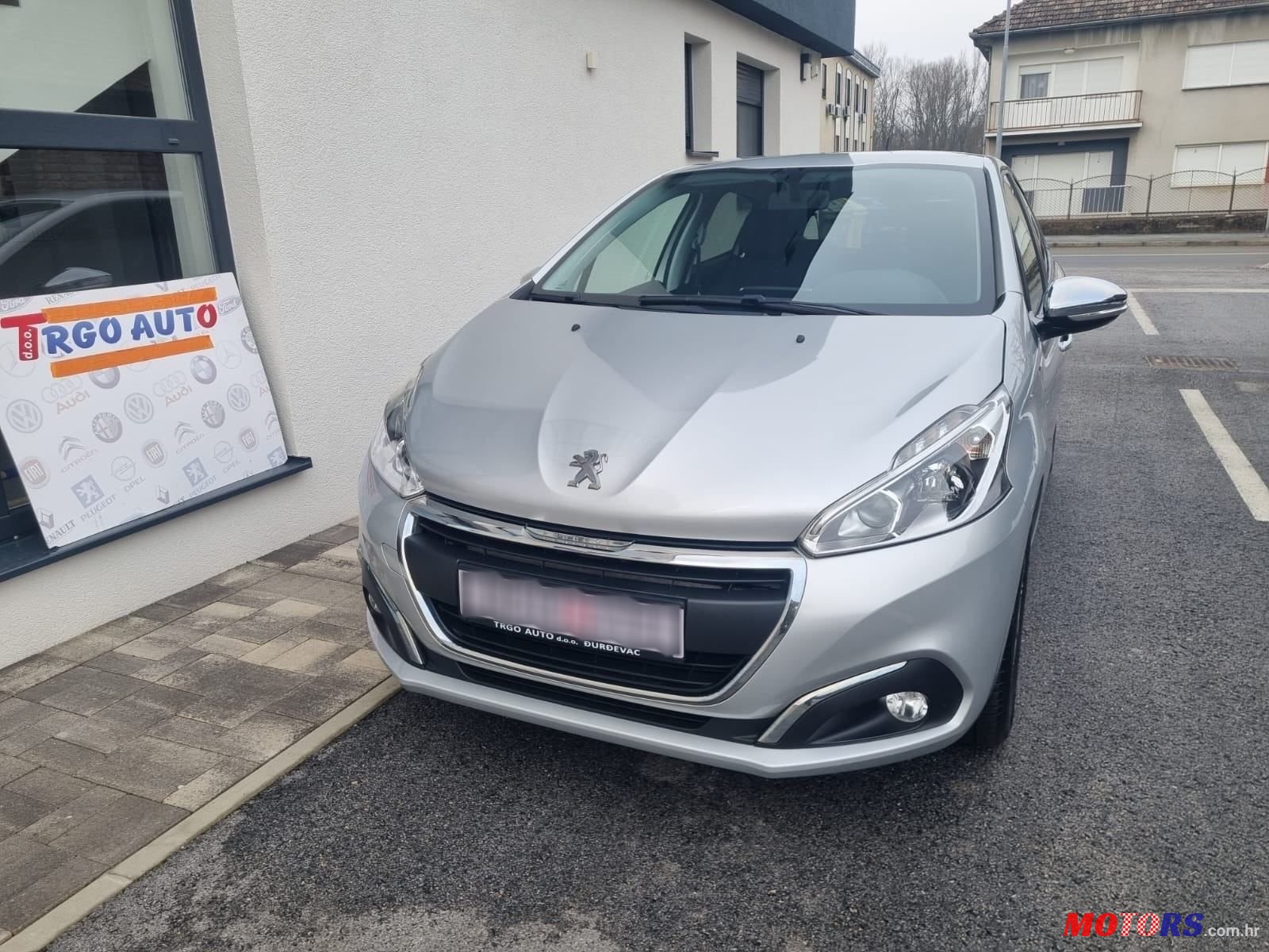 2018' Peugeot 208 1,2 photo #1