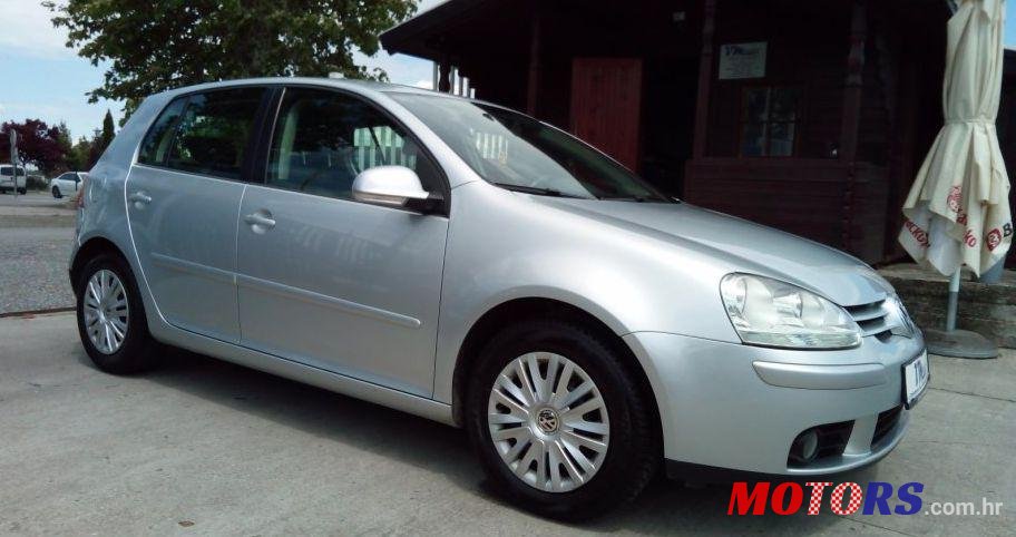 2008' Volkswagen Golf V 1,9 Tdi photo #1